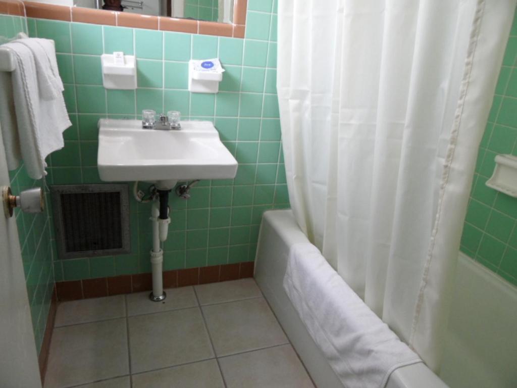 Skyland Motel Cornelia Zimmer foto